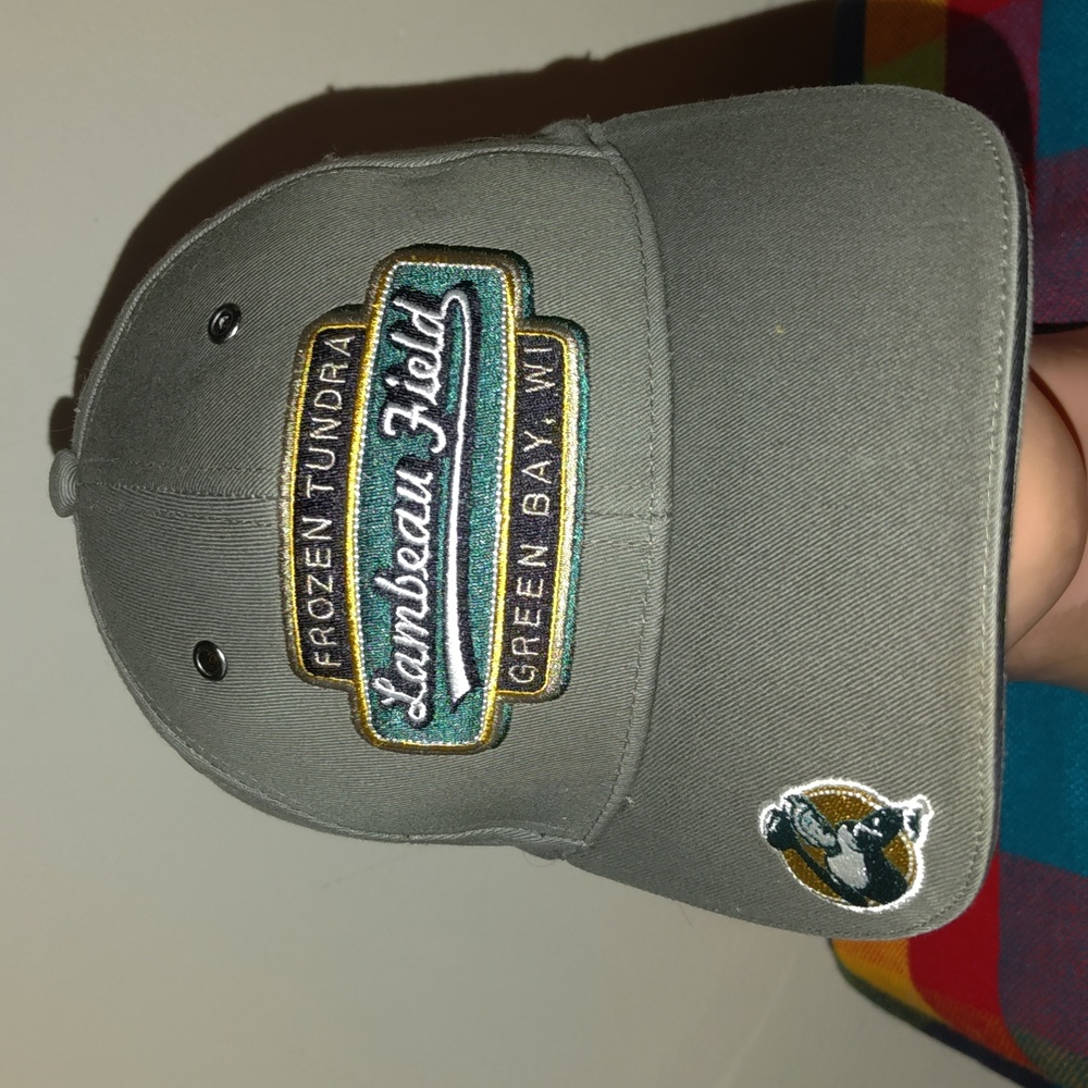Vtg Frozen Tundra Lambeau Field Green Bay, WI Packers Strap-on Cap Hat Rare